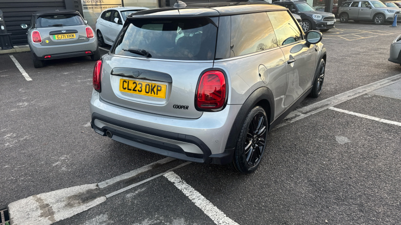 MINI Hatchback 1.5 Cooper Exclusive 3dr Petrol Hatchback
